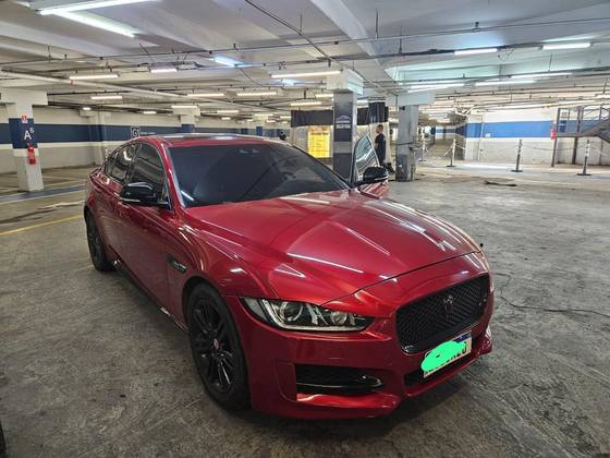 JAGUAR XE 2.0 16V SI4 TURBO GASOLINA R-SPORT 4P AUTOMÁTICO